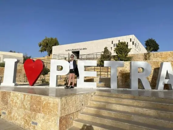 69b9f2c7-eff2-4555-aa9f-af673c910cfd