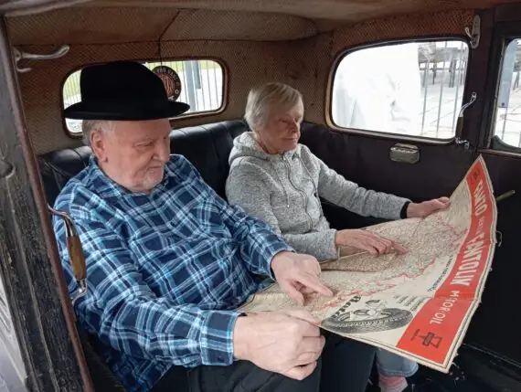 7083f293-78f6-4ab2-adfa-4b0fe9beee92