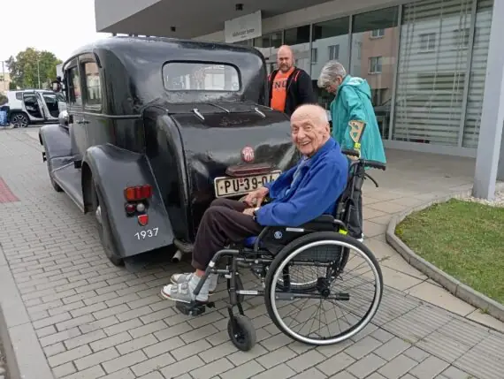 93573c64-78ff-4c68-ae93-8fe2c29bf5ba