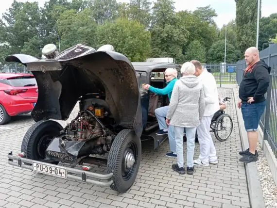 9cb4ae16-3171-42e3-b93c-3f5be3babe1c