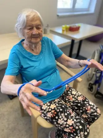 FC406EC9-F112-42A5-B80E-9C6CE50AC739