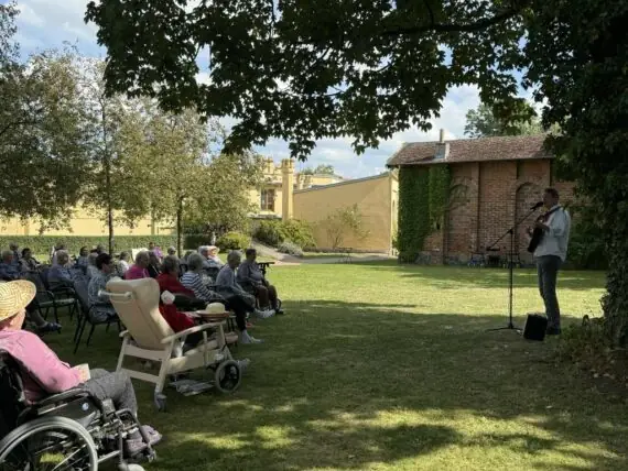 a544a02a-7793-4bff-89eb-a08c548a5bcf