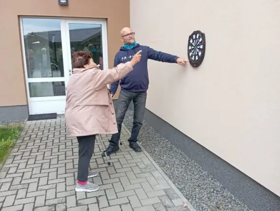 b3bf6d81-7b5a-4c61-934c-3098f9a143a9