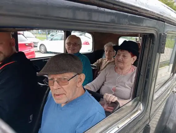 bcc28e1c-34b3-4f72-831c-16d23469fed5