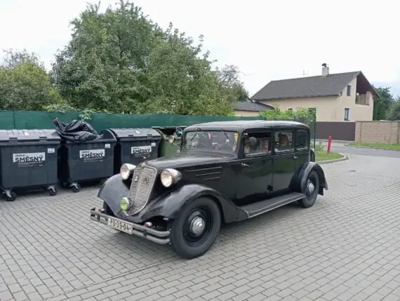 d423d3c4-7378-4e31-aa33-47b7cecfd976