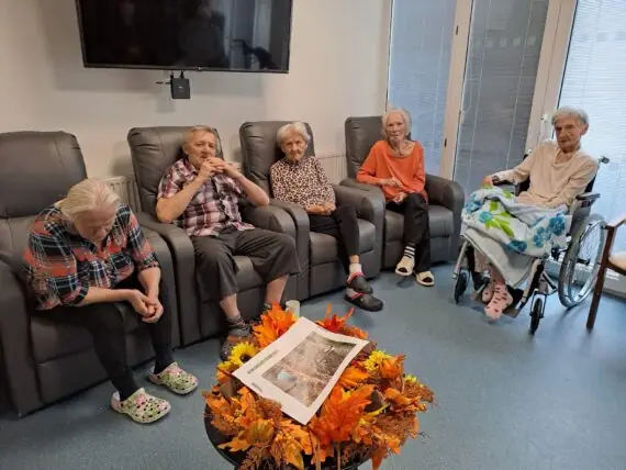 e5b1d258-d996-4c83-bf84-8932d776a7f5