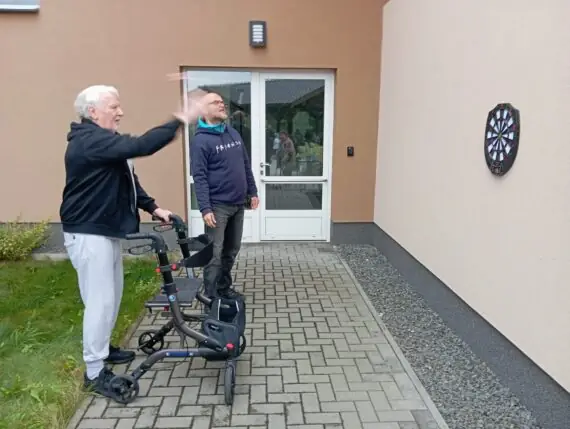 ea6ca0ea-edec-4d00-b563-12f4d66d1cd2