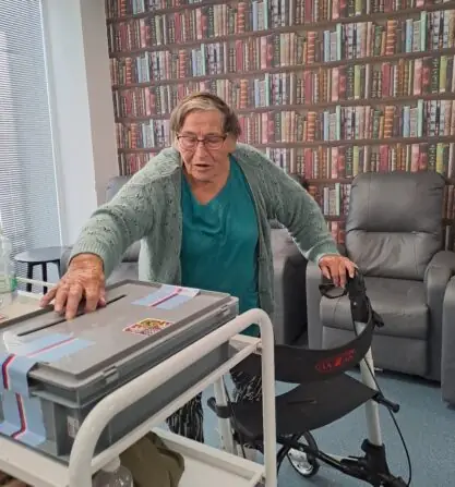 03f258a8-3e20-4802-a880-9e069508a300