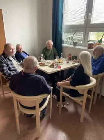 20FFF651-B975-4A7D-BA53-54EA789A5495