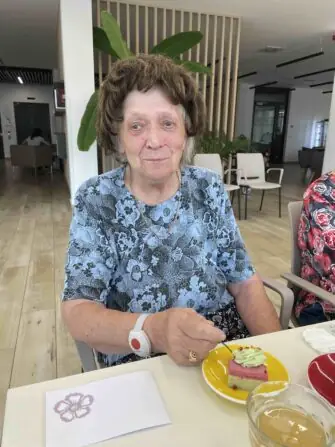 221a79fc-370f-4f25-84d3-a64dbc075a97