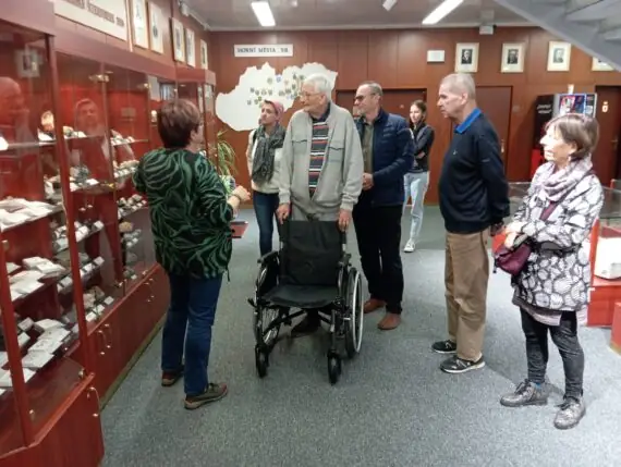 427b2927-c45a-4a10-bcdf-1754409d1c6a