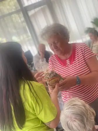 49c56278-16b3-4416-92d5-54a92d341ee9