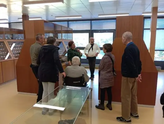 8823dea0-9d8f-4c90-831e-1a314c202655