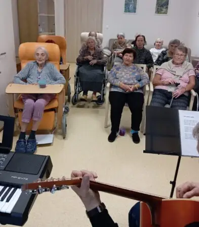 998c61b4-1ced-4d8f-91ac-5df78ea0e846