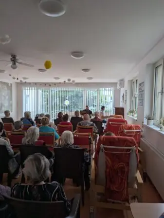 PXL_20251001_120857195