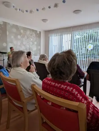 PXL_20251001_124529547