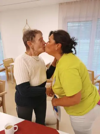 a7b6ddc4-2f5e-4d78-a7cd-c4b2aefd1e0b