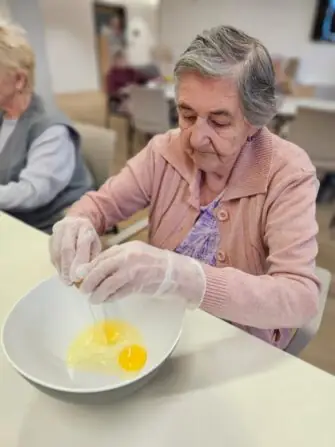 efdccb36-414f-45a2-814e-d651ec610afa