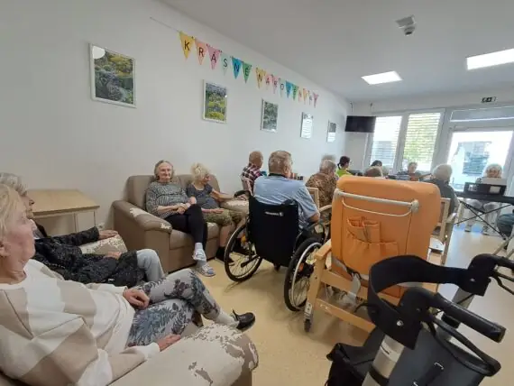 f30693b5-c75c-4ad1-a845-fecb12f0ffe9