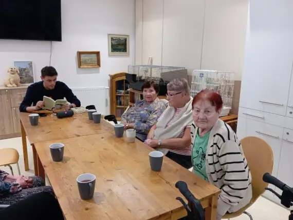 06efe354-57d3-48b8-b3f4-4aba7c09ea00