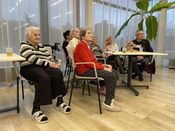 26288176-9dd3-4865-a460-c2260db46464