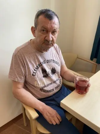 BB052CE2-DAA1-4C77-ACCC-D0D31BFC889B