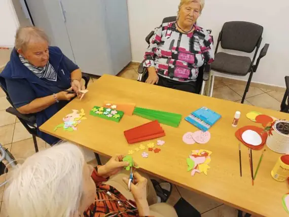 b9b7c7e2-d281-4b9c-94fb-21da862f350b