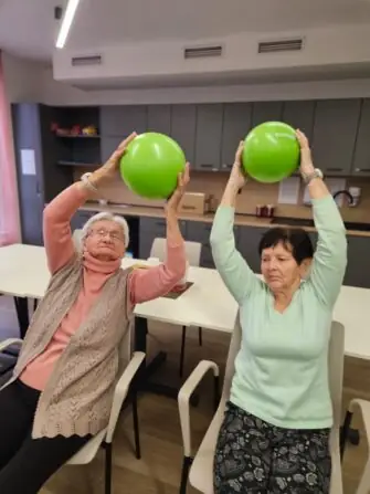 f5f8b31f-49f5-4c9f-a48d-5f793ed4b7ab