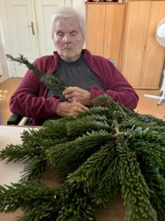 2b46d144-cdf1-4bf5-a292-885a18771c1a