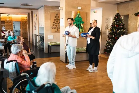 63c49c89-3bb1-4352-8e41-588a3ca3fd1a