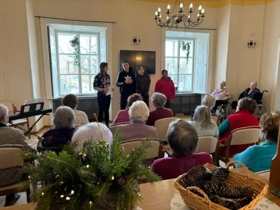 b828ffcc-ccd4-46bb-9fe1-ec01e8ecfd5c