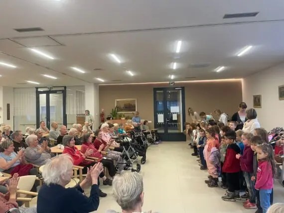 motion_photo_5352758946060983794