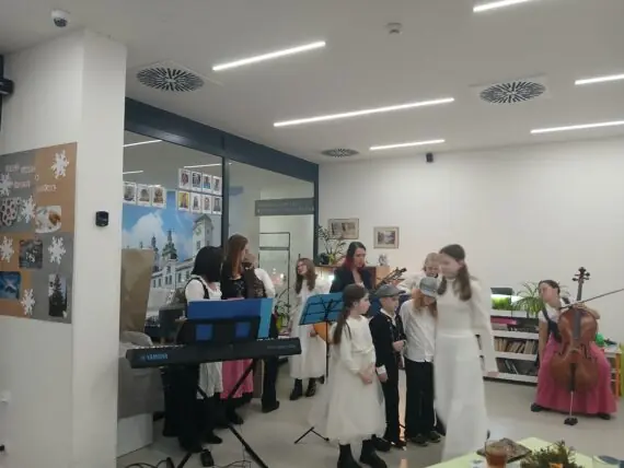 Posezení s rodinami + Česká písnička (10)