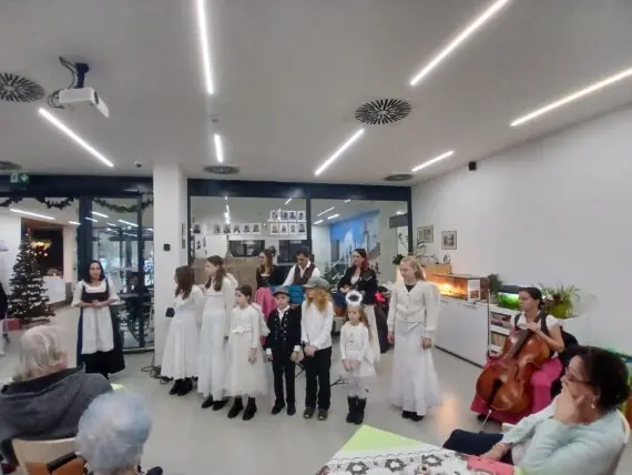 Posezení s rodinami + Česká písnička (12)