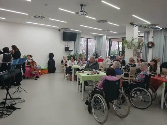 Posezení s rodinami + Česká písnička (5)