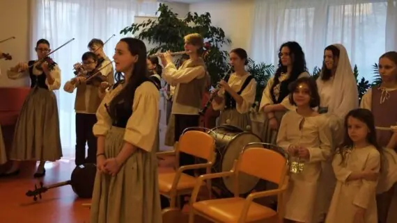 1735561696862-1536x864