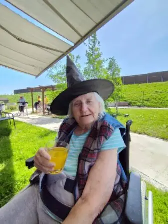 898dbe22-6a57-419e-8258-357f53a65d9b-1153x1536