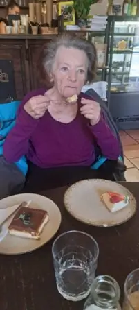 IMG-20250320-WA0002-692x1536