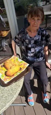 IMG-20250416-WA0003-2-692x1536