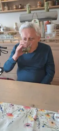 IMG-20250417-WA0001-692x1536