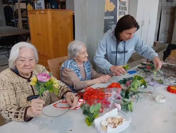 bb378b5f-c74e-4ef5-b6ef-d914667ebef1