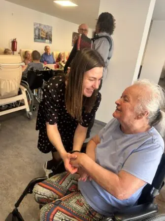 e4eec100-9573-46d5-9b74-196f2fd52e0b