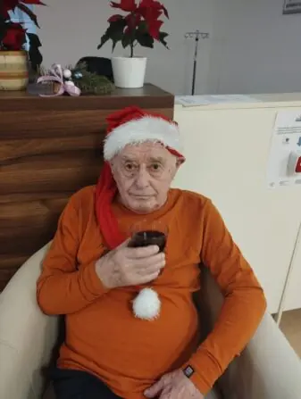 eba12721-5d1f-4960-aa47-a24a76187f0b