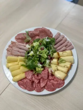 fe2da61f-60c4-44de-bd03-63a7427d401d