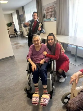 feb7f5ee-2e92-4b9b-bed3-a925ddb0f859