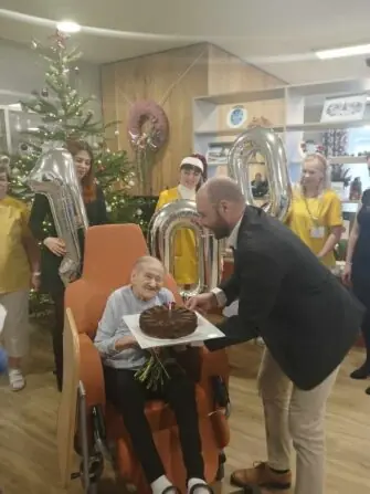 received_918824510374256-1152x1536