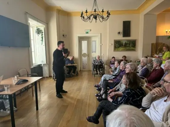 54bf80aa-90b2-4eb4-aed6-b6f41eb96082