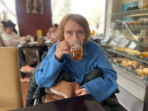 c0138112-1130-4b5b-b58a-c6b0c45ed10b