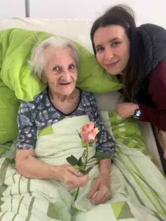 f1e2b664-844a-4258-9876-d6077d13937f