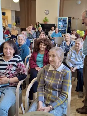 f9ffe4d9-8464-4e9c-b40c-944802942ad3